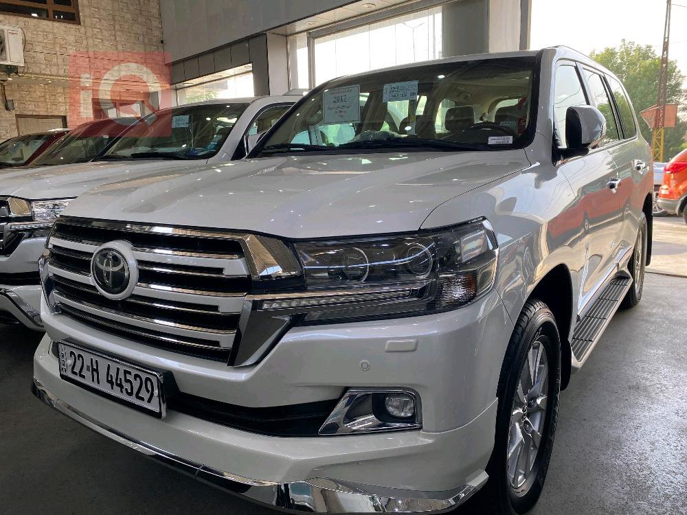 تويوتا لاندكروزر